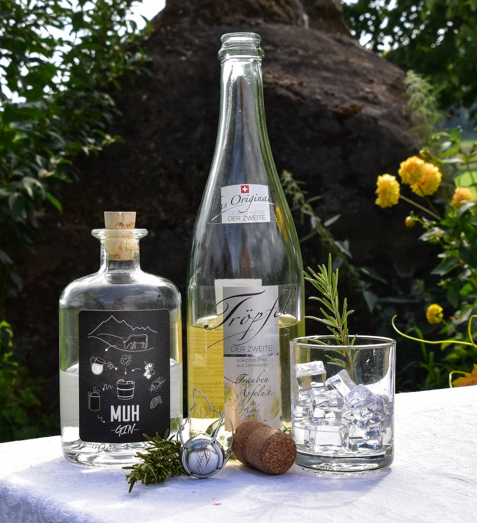 Gin-Cocktail mit Tröpfel DER ZWEITE